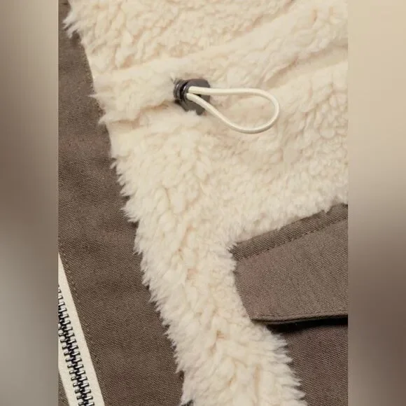 NWT Sherpa Drawstring Jacket with Woven Pockets and Placket.  Ivory.  Large - Picture 5 of 6